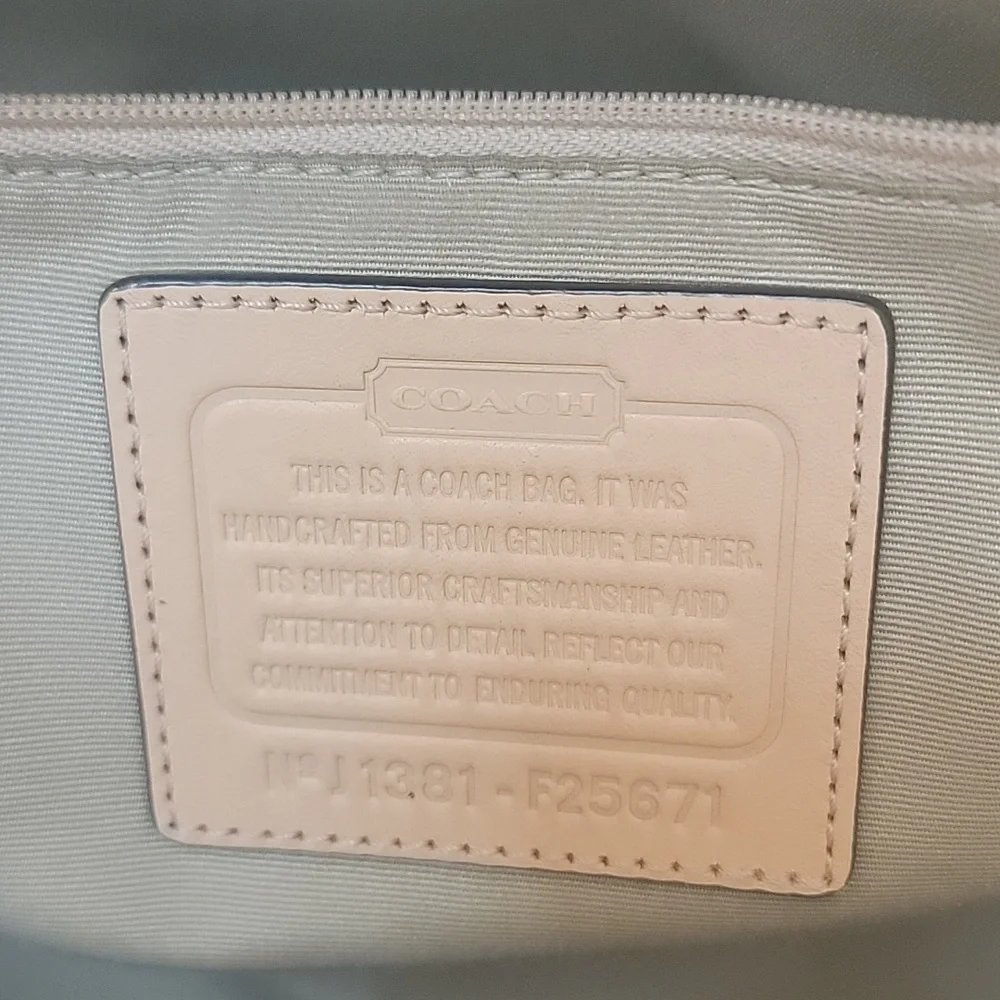 COACH Cora Peyton Pink Double Handle Zip Around Crossbody Satchel‎ Dome Bag